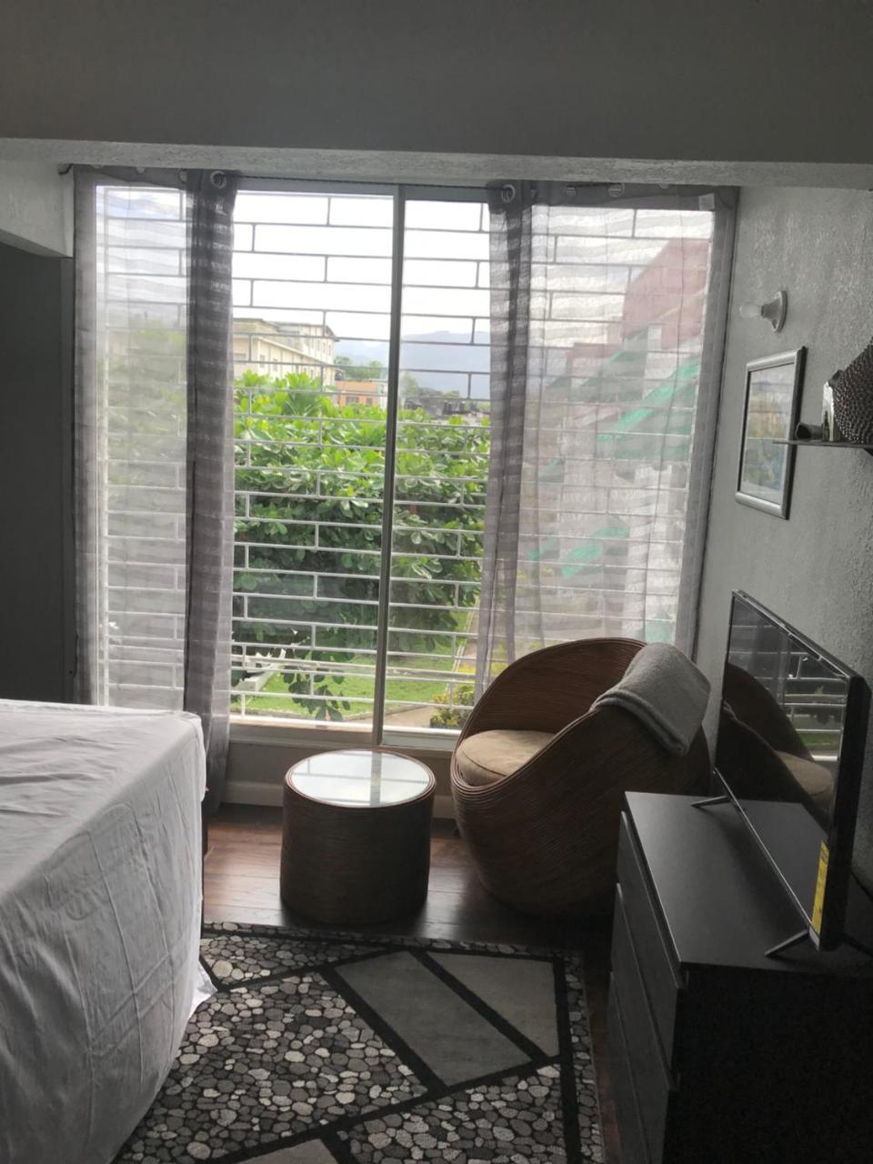 Abacus Jamaica The Zana Suites Kingston Ngoại thất bức ảnh