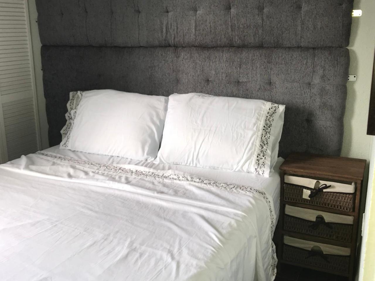 Abacus Jamaica The Zana Suites Kingston Ngoại thất bức ảnh